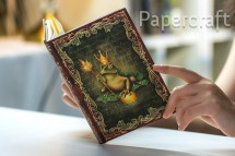 Diář Paperblanks 2026 The Brothers Grimm, Frog Prince midi horizontální DE0763-1