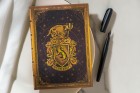 Zápisník Paperblanks Hufflepuff midi nelinkovaný PBD6518