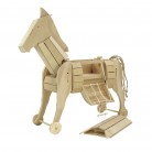 - Dřevěný model trojského koně